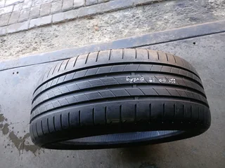 225/40/19 bridgestone runflat and many more tyres sizes available call/WhatsApp 0631966190.