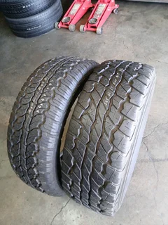 265/65/17 dunlop A/T 3G available at affordable prices call/WhatsApp 0631966190 for details.