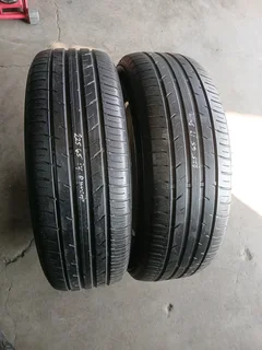 225/65/17 dunlop available at affordable prices call/WhatsApp 0631966190 for details.
