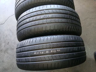 245/45/20 bridgestone runflat and many more tyres sizes available call/WhatsApp 0631966190 for detai