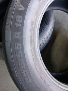 255/55/18 runflat continental and many more call/WhatsApp 0631966190 for details.