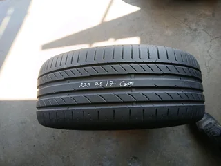 225/45/17 continental normal and runflat available at affordable prices call/WhatsApp 0631966190 .