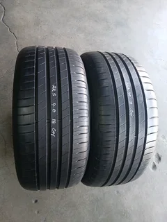 225/40/18 normal and runflate tyres available call/WhatsApp 0631966190 for details.