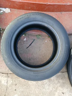 225/60/17 pirelli runflat for sale 900 rand each with fitting and balance included call/WhatsApp.