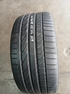 275/40/20 bridgestone runflat and many more tyres sizes available call/WhatsApp 0631966190 for more.