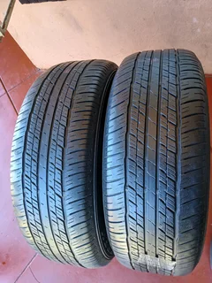 255/60/18x4 dunlop 2023 year model and many more tyres sizes available call/WhatsApp 0631966190 .