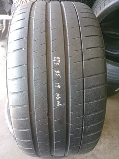 275/35/19 michelin available at affordable prices call/WhatsApp 0631966190 for details.