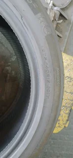 275/40/19 runflat available at affordable prices call/WhatsApp 0631966190 for details will fit.