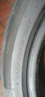 275/40/19 runflat available at affordable prices call/WhatsApp 0631966190 for details will fit.