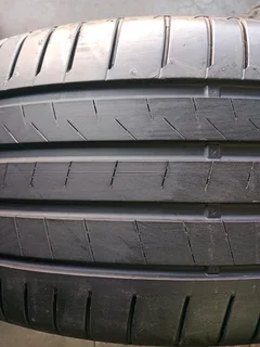 We are selling quality used runflat tyres available at affordable prices call/WhatsApp  0631966190 .