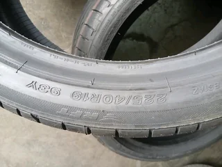 Brandnew 225/40/19 runflat bridgestone available at affordable prices call/WhatsApp 0631966190 .