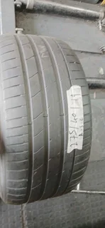 Any size of runflat tyres available at affordable prices call/WhatsApp 0631966190 for details.