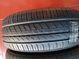 195/55/16 runflat pirelli available at affordable prices call/WhatsApp 0631966190 for details.