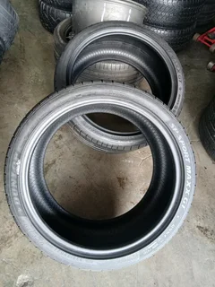 325/30/21dunlop runflat available at affordable prices call/WhatsApp 0631966190 fitting and balance.