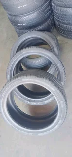 225/40/19 runflat available at affordable prices call/WhatsApp 0631966190 for details.