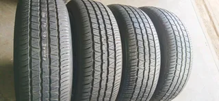 265/55/20 dunlop Grendtrek available for sale call/WhatsApp 0631966190 for details.