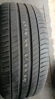 245/40/19 michelin runflat and many more tyres sizes available call/WhatsApp 0631966190 for detail.