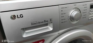 LG 8KG WASHING MACHINE