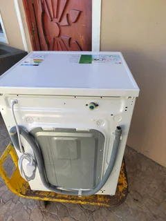 LG 8KG WASHING MACHINE IN A GOOD CONDITION
