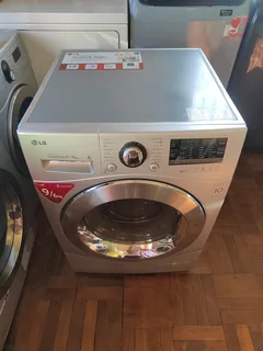 LG 9KG WASHER AND DRYER COMBO