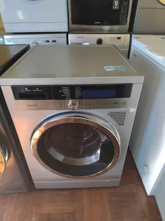 9KG GRUNDIG WASHER AND DRYER COMBO