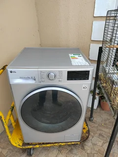 LG 9KG WASHING MACHINE