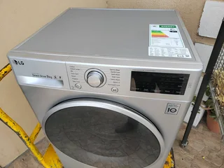 LG 9KG WASHING MACHINE