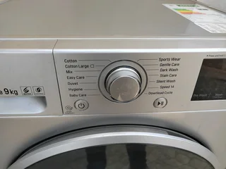 LG 9KG WASHING MACHINE