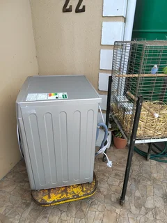 LG 9KG WASHING MACHINE