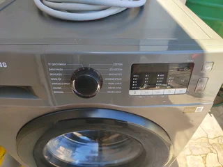 SAMSUNG 8KG WASHING MACHINE
