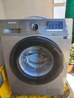 SAMSUNG 8KG WASHING MACHINE