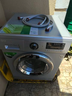 LG 8KG WASHER AND DRYER COMBO