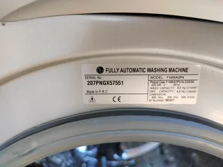 LG 8KG WASHER AND DRYER COMBO