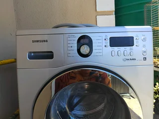SAMSUNG 7KG WASHER AND DRYER COMBO