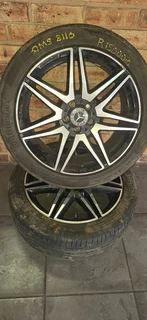 For Sale: Second-Hand Mercedes-Benz V-Class W447 Rims with Tyres
