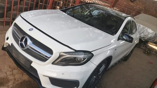 Mercedes benz gla 45 AMG 4.5 W156 stripping used spares used auto parts for sale