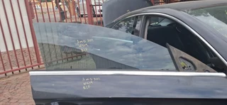 For Sale: Mercedes CLS350 W219 Door Glass – OEM Replacement