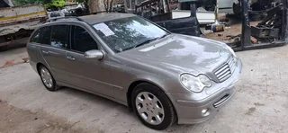 2006 Mercedes-Benzes c270 w203 automatic station wagon stripping for spares