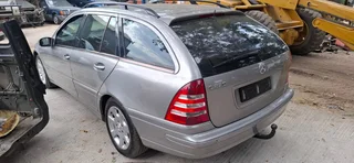 2006 Mercedes-Benzes c270 w203 automatic station wagon stripping for spares