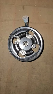 2017 Mitsubishi triton 2.4 4n15 onward power steering pump for sale brand new