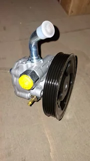 2017 Mitsubishi triton 2.4 4n15 onward power steering pump for sale brand new