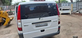2009 Mercedes Benz vito 115 now breaking for used spares.