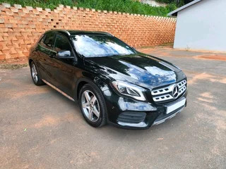 1018 Mercedes Benz GLA 200 Auto