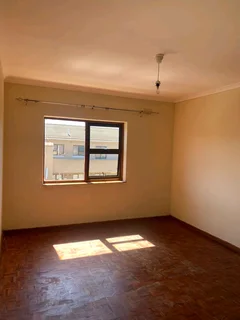 Spacious 2 bedroom flat