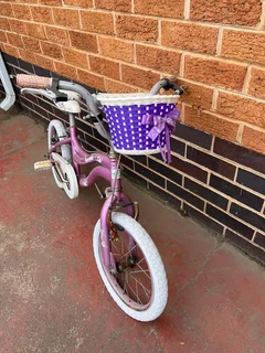 Pink and purple young girl&#39;s bicycle