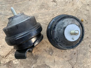 Golf 2/3 engine mountings for sale