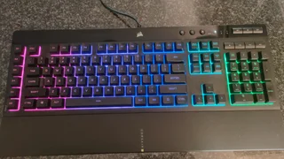 Corsair Gaming Keyboard With Wrist Rest
