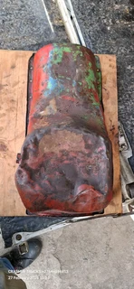 Ford V8 engine 351/302 ford V8 engine sump only