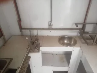 Mobile Kitchen 4 Sale 064 956 7249