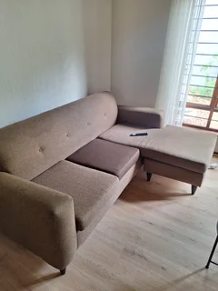 L-shapes Couch